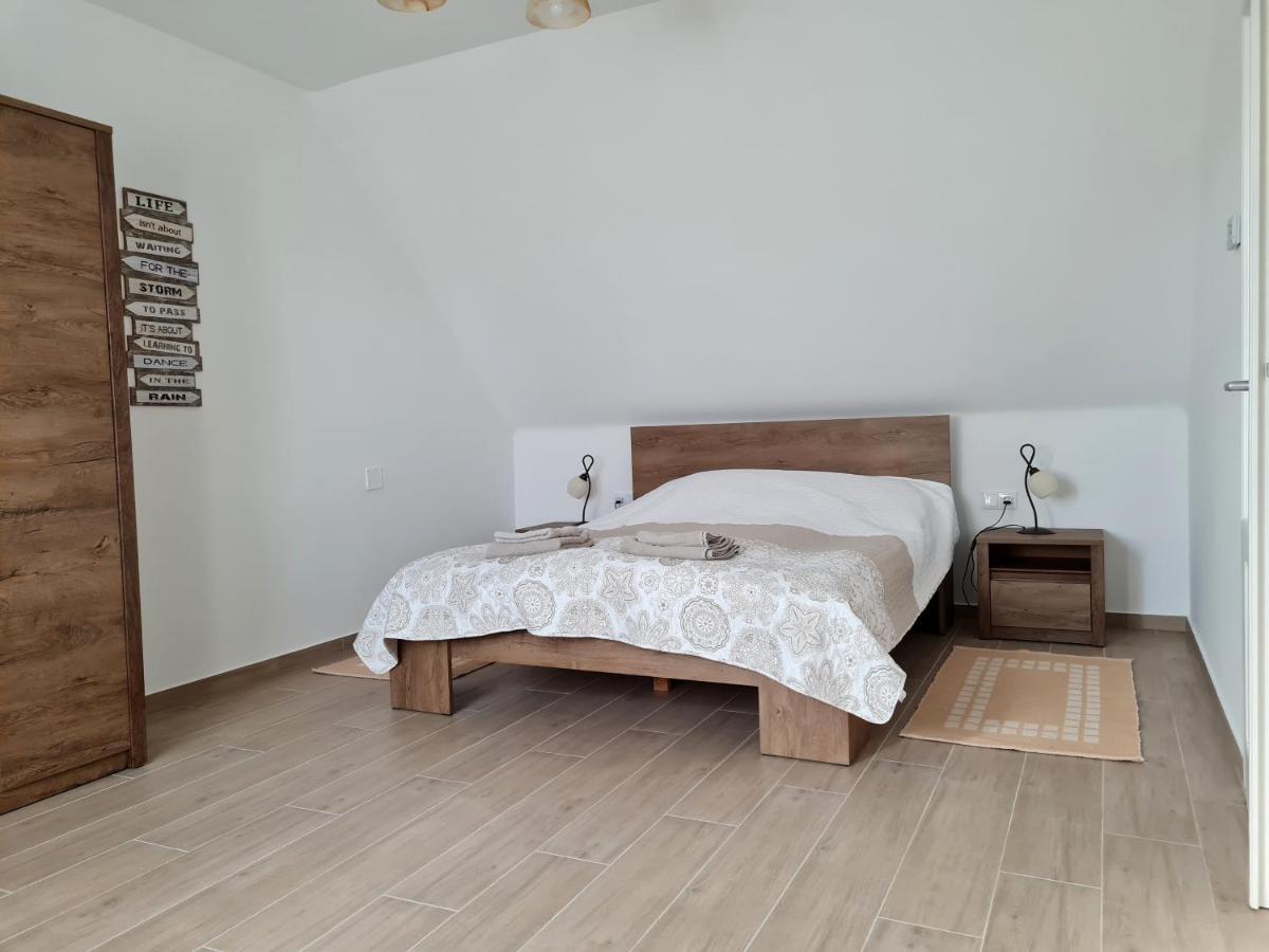 P16 Apartment 허이두뵈쇠르메니 외부 사진